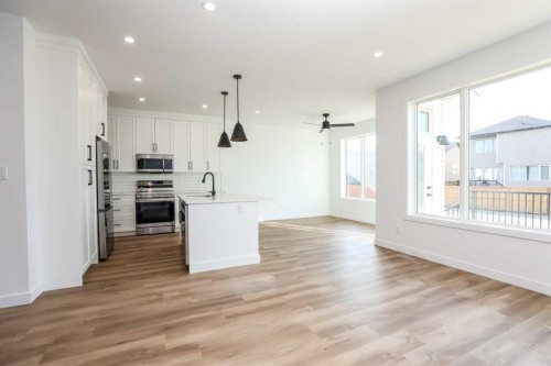 30 Rivergrove Run West, Lethbridge, AB 