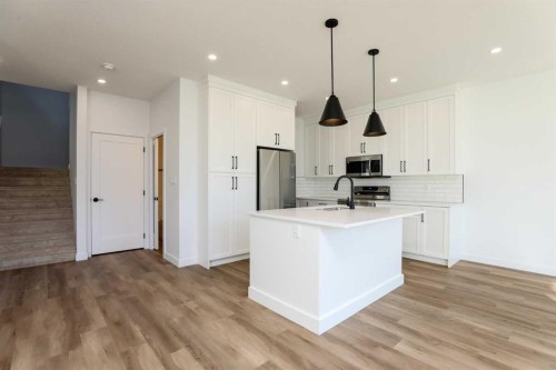 30 Rivergrove Run West, Lethbridge, AB 