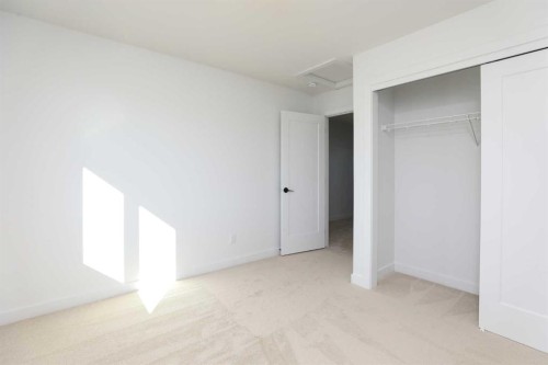30 Rivergrove Run West, Lethbridge, AB 