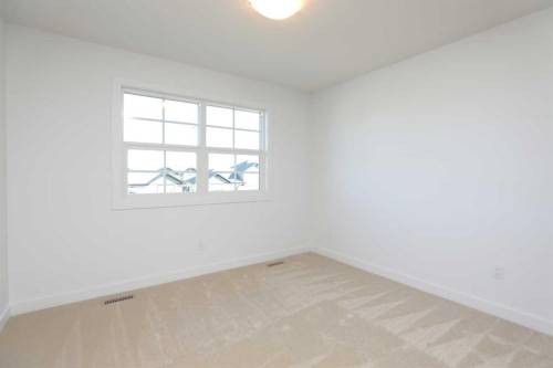 30 Rivergrove Run West, Lethbridge, AB 