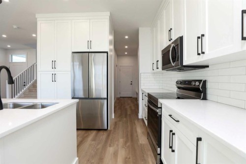 30 Rivergrove Run West, Lethbridge, AB 