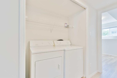 19 Chilcotin Lane West, Lethbridge, AB - Indoor Photo Showing Laundry Room