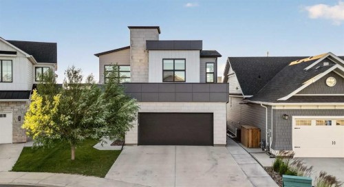 1039 Caledonia Place WEST Lethbridge, AB T1J 5W1