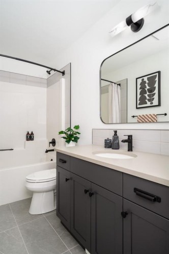 55 Miners Road West, Lethbridge, AB - Indoor Photo Showing Bathroom