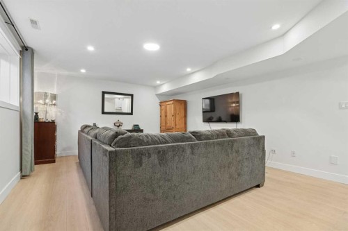 27 Firelight Way West, Lethbridge, AB - Indoor