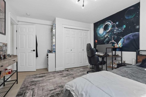 27 Firelight Way West, Lethbridge, AB - Indoor Photo Showing Bedroom