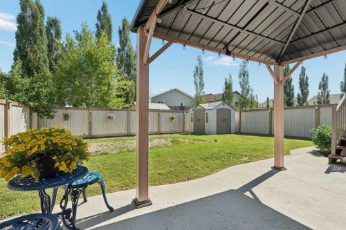 27 Firelight Way West, Lethbridge, AB - Outdoor