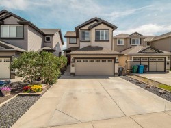 386 Moonlight Way WESTLethbridge, AB T1J 5K1