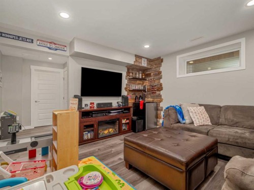 386 Moonlight Way West, Lethbridge, AB - Indoor