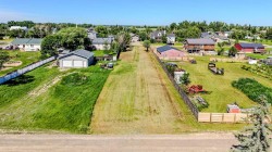 255 N 300 W Raymond, AB T0K 2S0