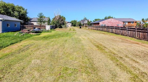 255 N 300 W, Raymond, AB 