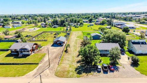 255 N 300 W, Raymond, AB 