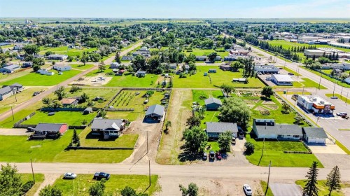 255 N 300 W, Raymond, AB 