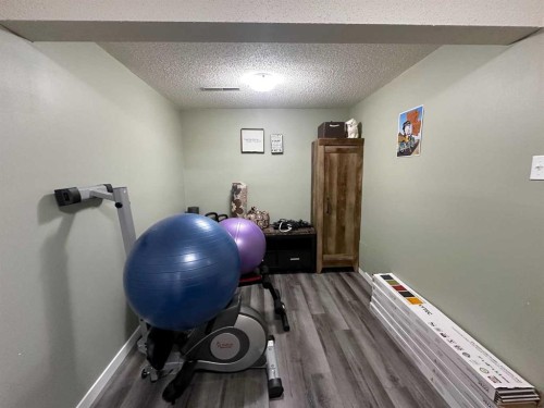 129 Greenview Close North, Lethbridge, AB - Indoor