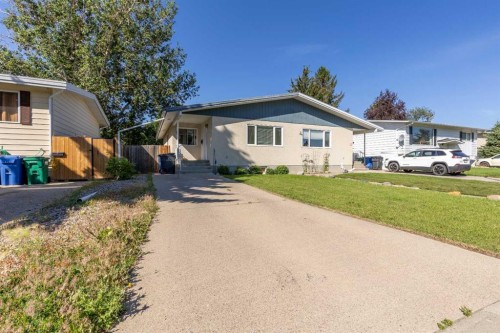 27 Laval Boulevard West, Lethbridge, AB - Outdoor