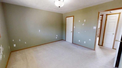 42 Mt Backus Crescent West, Lethbridge, AB 