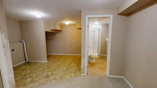 42 Mt Backus Crescent West, Lethbridge, AB 