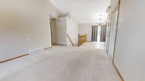 42 Mt Backus Crescent West, Lethbridge, AB 