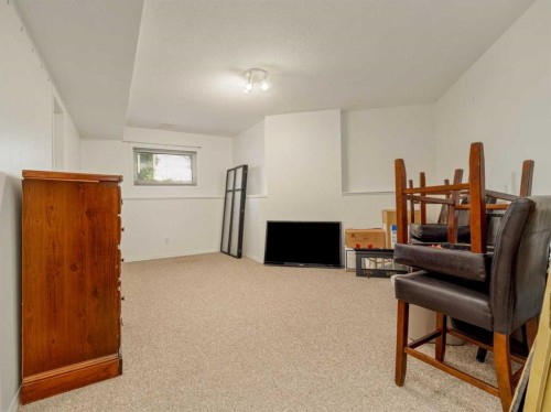 7 Kodiak Boulevard North, Lethbridge, AB 