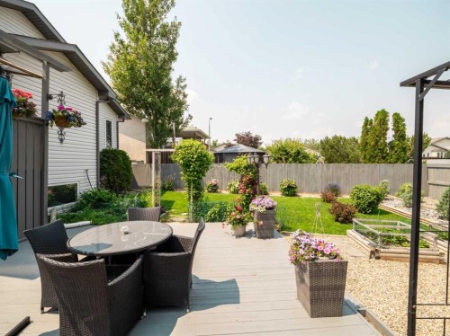 7 Kodiak Boulevard North, Lethbridge, AB 