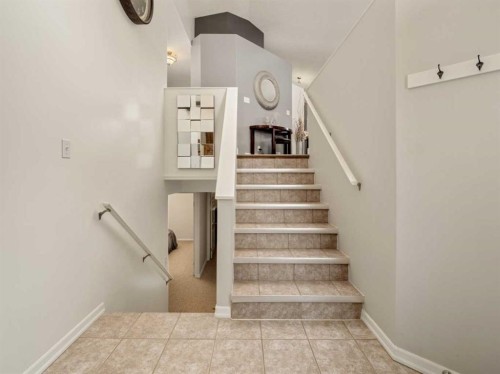 7 Kodiak Boulevard North, Lethbridge, AB 