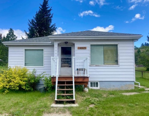 14825 21 Avenue South, Frank, AB - Outdoor