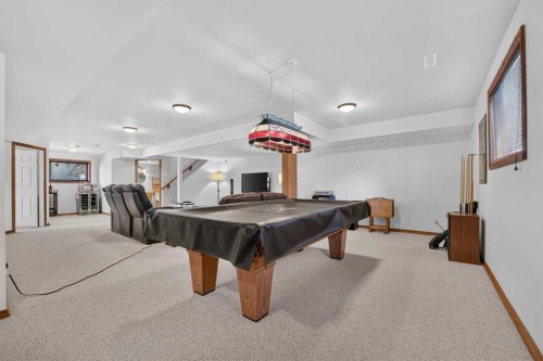 27 Cougar Bay North, Lethbridge, AB - Indoor Photo Showing Other Room