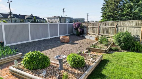27 Cougar Bay North, Lethbridge, AB - Outdoor