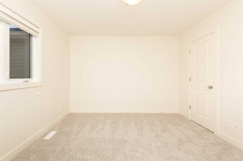78 Sunridge Boulevard West, Lethbridge, AB 