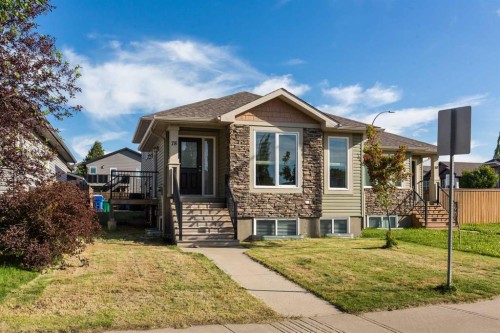 78 Sunridge Boulevard WEST Lethbridge, AB T1J 0T4