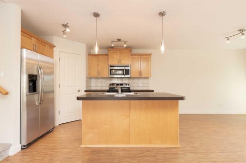 78 Sunridge Boulevard West, Lethbridge, AB 