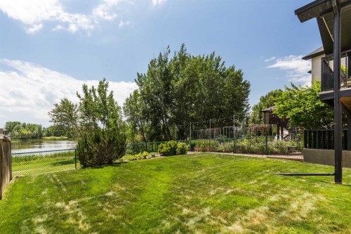 334 Mt Sunburst Way West, Lethbridge, AB - Outdoor