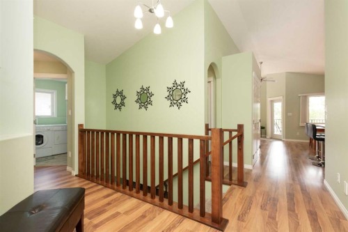 334 Mt Sunburst Way West, Lethbridge, AB - Indoor Photo Showing Other Room