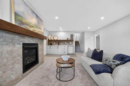 680 Sixmile Crescent South, Lethbridge, AB 