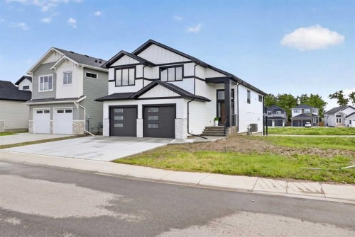 680 Sixmile Crescent South, Lethbridge, AB 