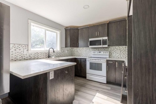 444 20 Street North, Lethbridge, AB 