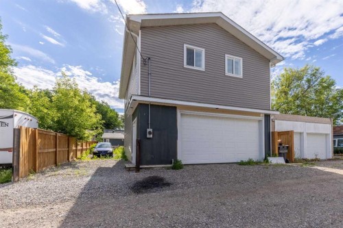 444 20 Street North, Lethbridge, AB 