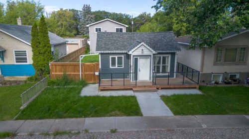 444 20 Street North, Lethbridge, AB 