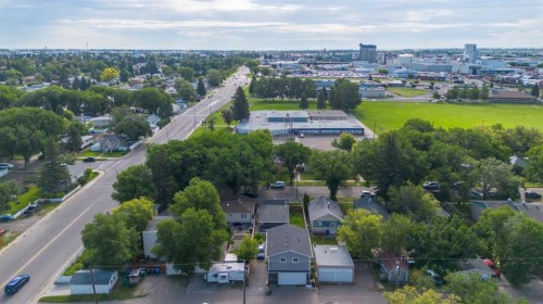 444 20 Street North, Lethbridge, AB 