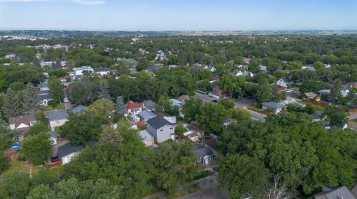 444 20 Street North, Lethbridge, AB 