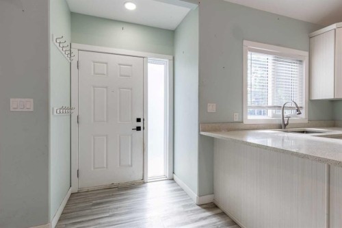 444 20 Street North, Lethbridge, AB 