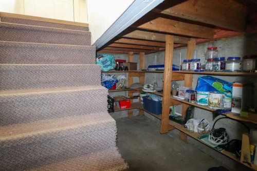 186 8 Street West, Cardston, AB - Indoor