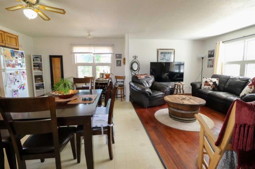 186 8 Street West, Cardston, AB - Indoor