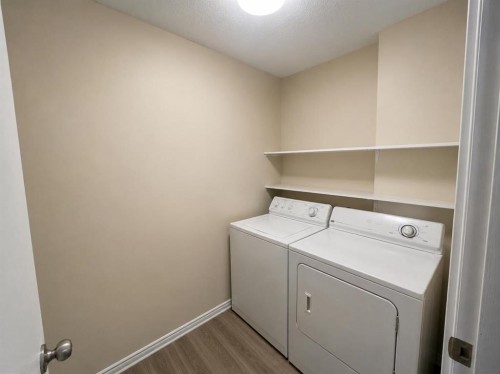 301-405 Columbia Boulevard, Lethbridge, AB 