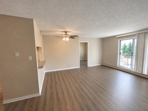 301-405 Columbia Boulevard, Lethbridge, AB 