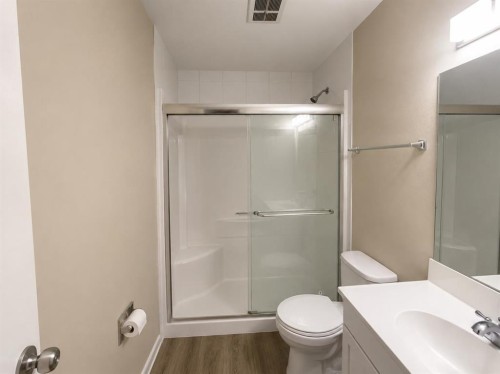 301-405 Columbia Boulevard, Lethbridge, AB 