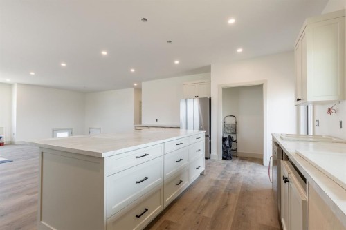 902 Willow Lane, Fort Macleod, AB - Indoor Photo Showing Kitchen