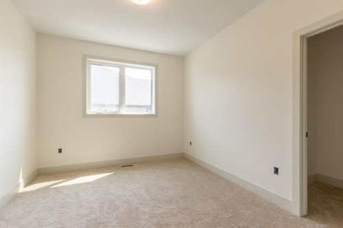902 Willow Lane, Fort Macleod, AB - Indoor Photo Showing Other Room