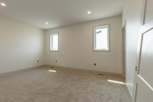 902 Willow Lane, Fort Macleod, AB - Indoor Photo Showing Other Room