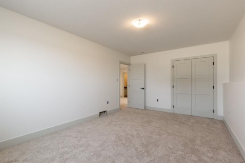 902 Willow Lane, Fort Macleod, AB - Indoor Photo Showing Other Room